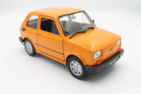 AUTO SAMOCHÓD MODEL METALOWY WELLY FIAT 126P SKALA 1:21 LAKIER GUMOWE OPONY