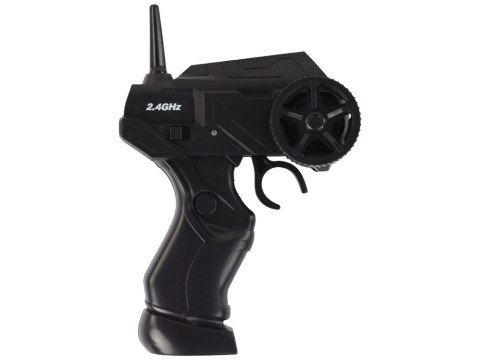 SZYBKI SAMOCHÓD TERENOWY ZDALNIE STEROWANY 1:24 BUGGY AUTO RC 20KM/H PILOT