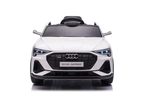 AUTO NA AKUMULATOR DLA DZIECKA AUDI E-TRON 4X4 LED EVA RADIO MP3 SKÓRA AUTO NA AKUMULATOR DLA DZIECKA AUDI E-TRON 4X4 LED EVA RADIO MP3 SKÓRA
