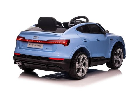 AUTO NA AKUMULATOR DLA DZIECKA AUDI E-TRON 4X4 LED EVA RADIO MP3 SKÓRA AUTO NA AKUMULATOR DLA DZIECKA AUDI E-TRON 4X4 LED EVA RADIO MP3 SKÓRA