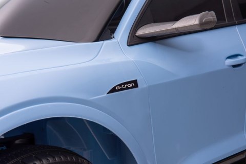 AUTO NA AKUMULATOR DLA DZIECKA AUDI E-TRON 4X4 LED EVA RADIO MP3 SKÓRA AUTO NA AKUMULATOR DLA DZIECKA AUDI E-TRON 4X4 LED EVA RADIO MP3 SKÓRA