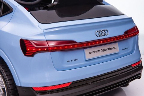 AUTO NA AKUMULATOR DLA DZIECKA AUDI E-TRON 4X4 LED EVA RADIO MP3 SKÓRA AUTO NA AKUMULATOR DLA DZIECKA AUDI E-TRON 4X4 LED EVA RADIO MP3 SKÓRA