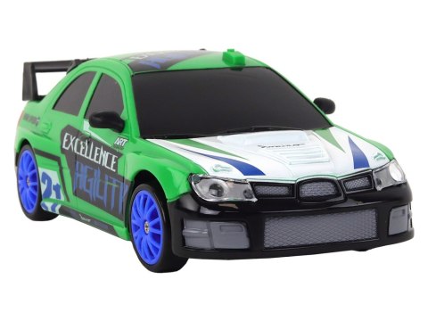 SAMOCHÓD ZDALNIE STEROWANY AUTO RC 1:24 DRIFT 15KM/H WYMIENNE KOŁA PILOT 2.4G