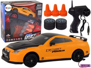 SAMOCHÓD ZDALNIE STEROWANY AUTO RC 1:24 DRIFT 15KM/H WYMIENNE KOŁA PILOT 2.4G
