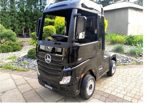 AUTO NA AKUMUALTOR DLA DZIECKA CIĘŻARÓWKA MERCEDES ACTROS 4X4 LAKIER MP4 PILOT SKÓRA EVA LED AUTO NA AKUMUALTOR DLA DZIECKA CIĘŻARÓWKA MERCEDES ACTROS 4X4 LAKIER MP4 PILOT SKÓRA EVA LED