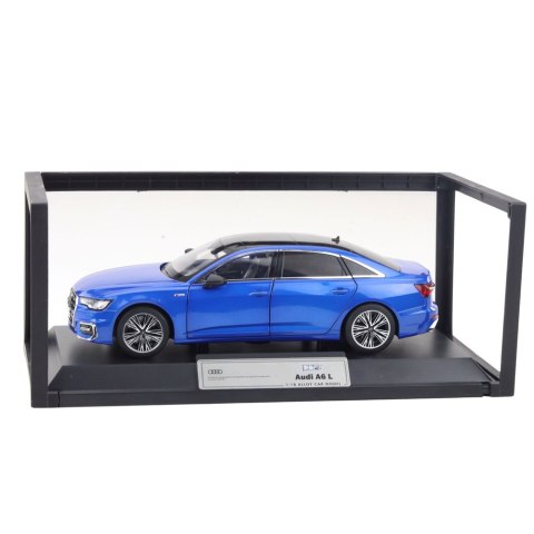 SAMOCHÓD OSOBOWY MODEL METALOWY AUDI A6 L 1:18 AKCESORIA ŚWIATŁA DŹWIĘKI NIEBIESKI