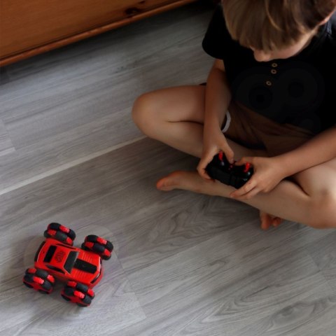 ZDALNIE STEROWANE AUTO RC AKROBATA ROTACJA 360 PILOTEM 2,4 GHZ KREATYWNE