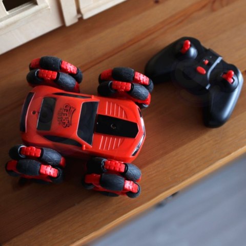 ZDALNIE STEROWANE AUTO RC AKROBATA ROTACJA 360 PILOTEM 2,4 GHZ KREATYWNE