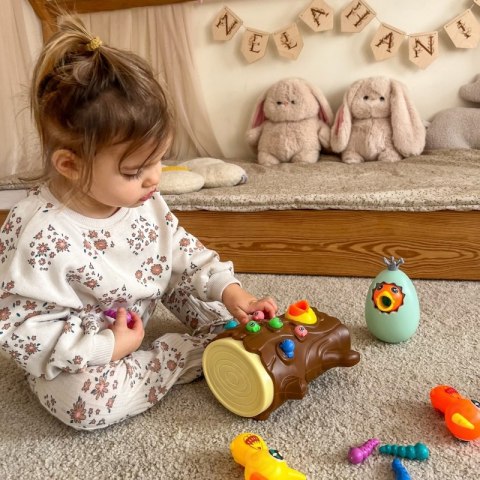 GRA ZRĘCZNOŚCIOWA ZŁAP ROBACZKA DLA DZIECI SKARBONKA WAŃKA WSTAŃKA JAJKO