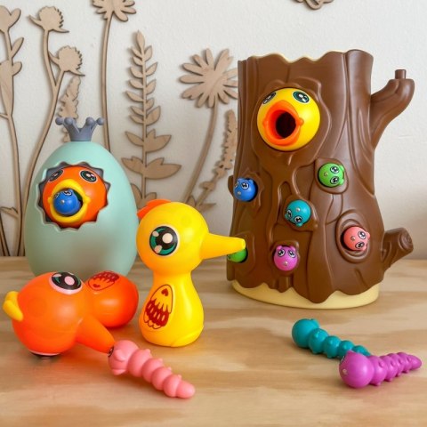 GRA ZRĘCZNOŚCIOWA ZŁAP ROBACZKA DLA DZIECI SKARBONKA WAŃKA WSTAŃKA JAJKO