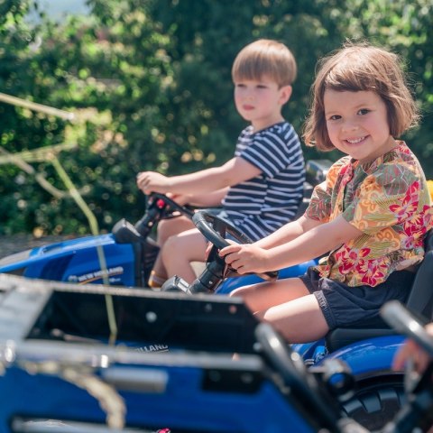 DUŻY TRAKTOR NA PEDAŁY FALK NEW HOLLAND Z PRZYCZEPĄ DLA DZIECI 3-7 LAT 50KG