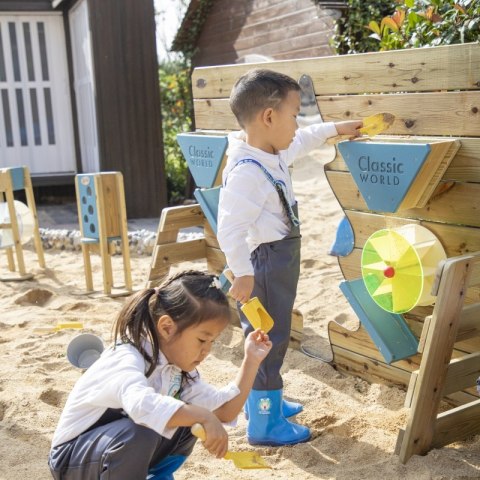 CLASSIC WORLD EDU Drewniana Ścianka do Zabawy w Piasku z Ławeczką i Lustrem