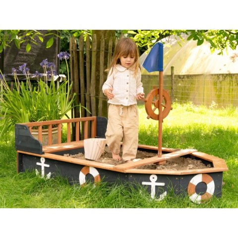 AXI Drewniana Piaskownica Statek Piracki Doris ze Schowkiem + Pokrowiec 153 cm