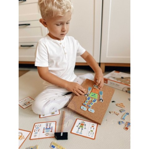 DREWNIANA PRZYBIJANKA ROBOTY 45 ELEMENTÓW MONTESSORI KREATYWNE KOLOROWE