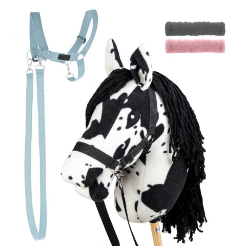 HOBBY HORSE ZESTAW KOŃ NA KIJU KARO-SROKATY DWA KANTARY BŁĘKITNE Z FUTERKAMI