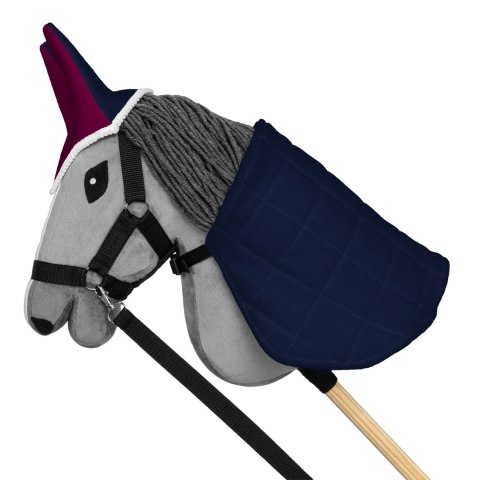 HOBBY HORSE ZESTAW KOŃ SZARY DERKA FUKSJA I GRANAT NAUSZNIKI KANTAR