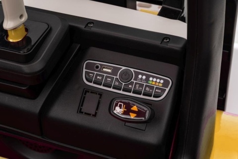 WÓZEK WIDŁOWY NA AKUMULATOR DLA DZIECKA XMX638 PILOT KOŁA EVA SKÓRA MP3 BLUETOOTH