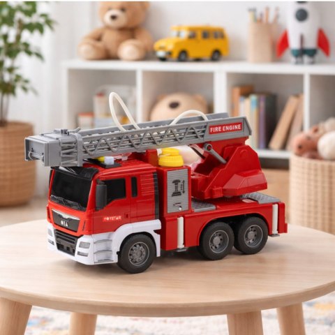 STRAŻ POŻARNA WÓZ STRAŻACKI Z WYSIĘGNIKIEM NAPĘD LANIE WODY ŚWIATŁA DŹWIĘKI