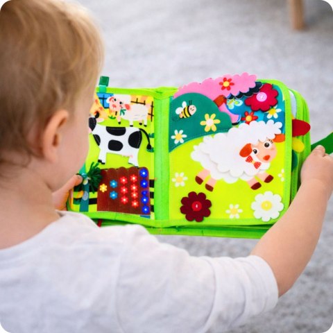 MIĘKKA KSIĄŻECZKA TABLICA FILCOWA EDUKACYJNA MONTESSORI FARMA 20 AKTYWNOŚCI