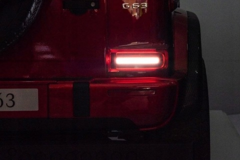 AUTO NA AKUMULATOR DLA 2 DZIECI MERCEDES G63 XXL 24V 4X200W MP4 PILOT LED EVA SKÓRA