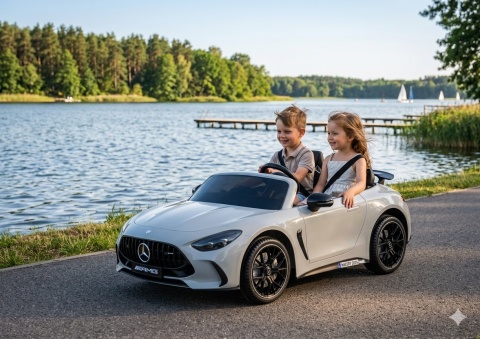 AUTO NA AKUMULATOR DLA 2 DZIECI MERCEDES GT63 AMG DK-GT63 LAKIER LCD 4X200W