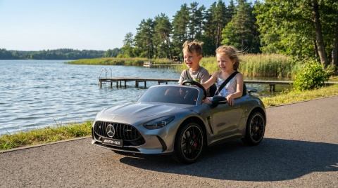 AUTO NA AKUMULATOR DLA 2 DZIECI MERCEDES GT63 AMG DK-GT63 LCD 2X320W CICHY SILNIK