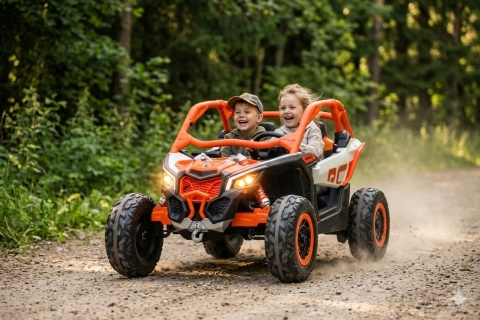 AUTO NA AKUMULATOR BUGGY MAVERICK CAN-AM TURBO RS STRONG AIR 4X200W 24V LED