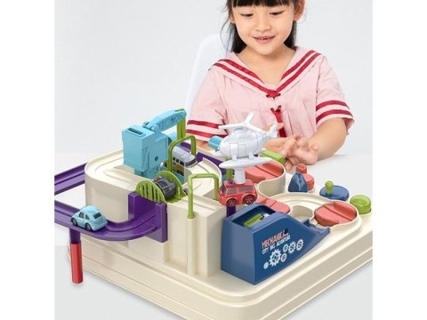 TOR PARKING SAMOCHODOWY Z PRZESZKODAMI POJAZDY RATUNKOWE WINDA 4 AUTKA