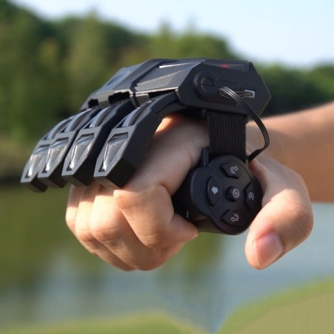 SAMOCHÓD ZDALNIE STEROWANY AUTO RC KASKADERSKIE GESTY ŚWIATŁA DŹWIĘK DYM