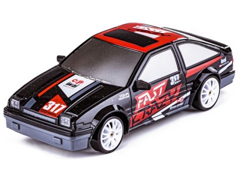 SAMOCHÓD ZDALNIE STEROWANY AUTO RC DRIFT 4X4 1:24 15 KM/H WYMIENNE KOŁA PILOT 2.4G