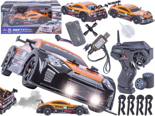 SAMOCHÓD ZDALNIE STEROWANY AUTO RC NISSAN GTR 4X4 DO DRIFTU 1:16 DYM LED PILOT 2.4