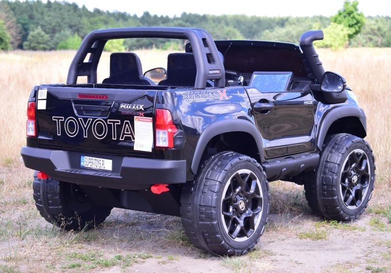 ORYGINALNA TOYOTA HILUX, 2X12V10AH W WALIZCE,MP4, LAKIER, FULL OPCJA 4X4 /DKHL850 ORYGINALNA TOYOTA HILUX, 2X12V10AH W WALIZCE,MP4, LAKIER, FULL OPCJA 4X4 /DKHL850