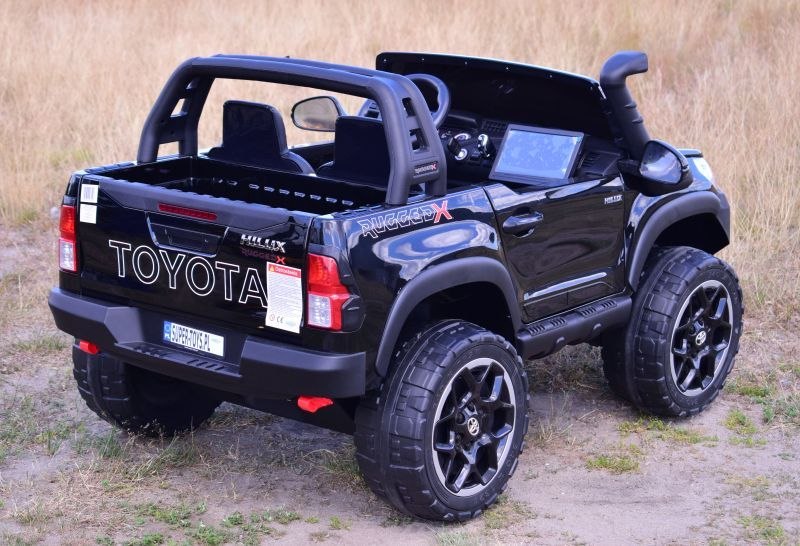 ORYGINALNA TOYOTA HILUX, 2X12V10AH W WALIZCE,MP4, LAKIER, FULL OPCJA 4X4 /DKHL850 ORYGINALNA TOYOTA HILUX, 2X12V10AH W WALIZCE,MP4, LAKIER, FULL OPCJA 4X4 /DKHL850