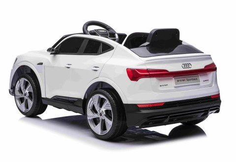 AUTO NA AKUMULATOR AUDI E-TRON SPORTBACK NAJLEPSZA WERSJA/QLS6688 AUTO NA AKUMULATOR AUDI E-TRON SPORTBACK NAJLEPSZA WERSJA/QLS6688