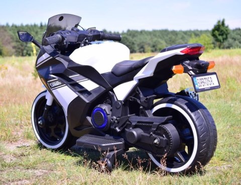 MEGA MOTOR ŚCIGACZ STRONG 2 EXCLUSIVE, ŚWIECĄCE KOŁA, GAZ W MANETCE, HAMULEC/DLS07 MEGA MOTOR ŚCIGACZ STRONG 2 EXCLUSIVE, ŚWIECĄCE KOŁA, GAZ W MANETCE, HAMULEC/DLS07