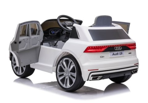 ORYGINALNE AUDI Q8 W NAJLEPSZEJ OPCJI, MIĘKKIE KOŁA, MIĘKKIE SIEDZENIE/JJ2066 ORYGINALNE AUDI Q8 W NAJLEPSZEJ OPCJI, MIĘKKIE KOŁA, MIĘKKIE SIEDZENIE/JJ2066