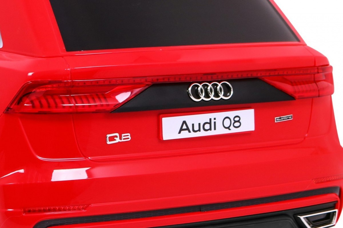 Auto na akumulator Audi Q8 LIFT Czerwony Auto na akumulator Audi Q8 LIFT Czerwony
