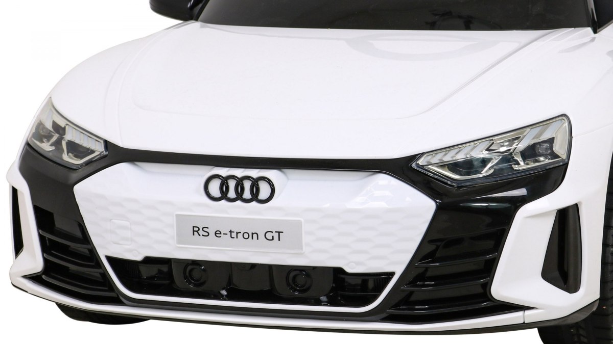 SAMOCHÓD NA AKUMULATOR AUDI RS E-TRON GT BIAŁY SAMOCHÓD NA AKUMULATOR AUDI RS E-TRON GT BIAŁY