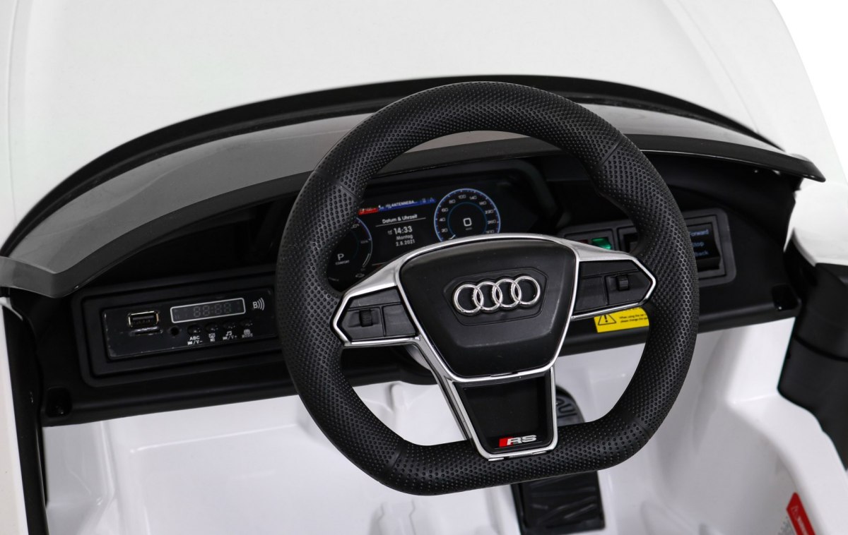 SAMOCHÓD NA AKUMULATOR AUDI RS E-TRON GT BIAŁY SAMOCHÓD NA AKUMULATOR AUDI RS E-TRON GT BIAŁY