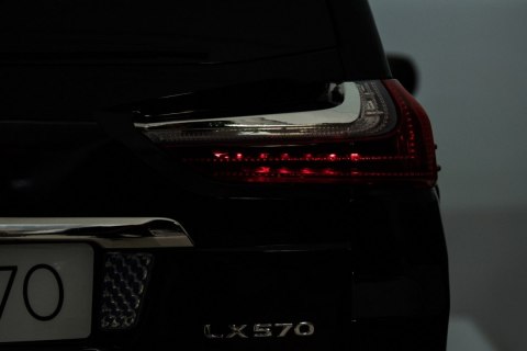 Auto na akumulator Lexus LX570 Lakierowany Czarny Auto na akumulator Lexus LX570 Lakierowany Czarny