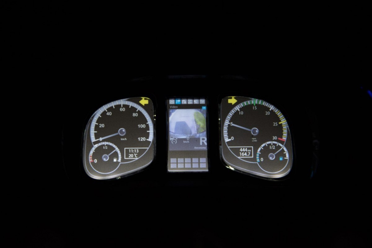 Auto Ciężarówka na akumulator Mercedes-Benz Zetros Czerwony Auto Ciężarówka na akumulator Mercedes-Benz Zetros Czerwony