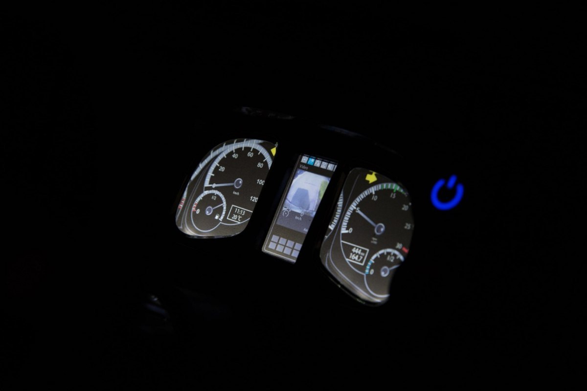 Auto Ciężarówka na akumulator Mercedes-Benz Zetros Czerwony Auto Ciężarówka na akumulator Mercedes-Benz Zetros Czerwony