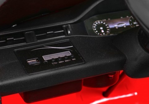 Auto na akumulator Range Rover Evoque 2x35W Pilot EVA LED MP3 Auto na akumulator Range Rover Evoque 2x35W Pilot EVA LED MP3