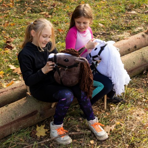 HOBBY HORSE SKIPPI KOŃ NA KIJU BIAŁY DLA DZIECI DO ZABAWY JAZDY SKOKÓW