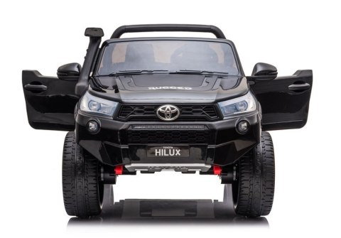 AUTO NA AKUMULATOR DLA 2 DZIECI TOYOTA HILUX LAKIER 4X4 PILOT EVA SKÓRA LED RADIO MP3 AUTO NA AKUMULATOR DLA 2 DZIECI TOYOTA HILUX LAKIER 4X4 PILOT EVA SKÓRA LED RADIO MP3