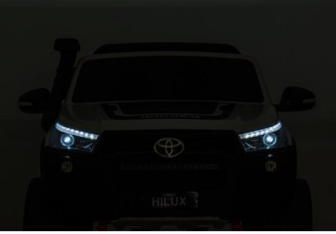 AUTO NA AKUMULATOR DLA 2 DZIECI TOYOTA HILUX 4X4 PILOT EVA SKÓRA LED RADIO MP3