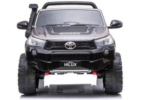 AUTO NA AKUMULATOR DLA 2 DZIECI TOYOTA HILUX LAKIER 4X4 PILOT EVA SKÓRA LED RADIO MP3 AUTO NA AKUMULATOR DLA 2 DZIECI TOYOTA HILUX LAKIER 4X4 PILOT EVA SKÓRA LED RADIO MP3