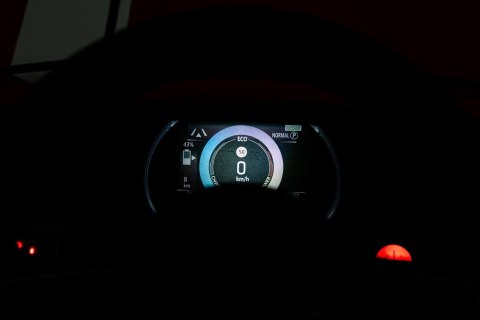 Auto na akumulator Jeździk FIAT 500 Elektro jasny róż Auto na akumulator Jeździk FIAT 500 Elektro jasny róż